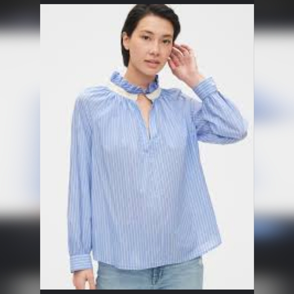 New w/Tags Gap Ruffle Top Size Small - Picture 2 of 10